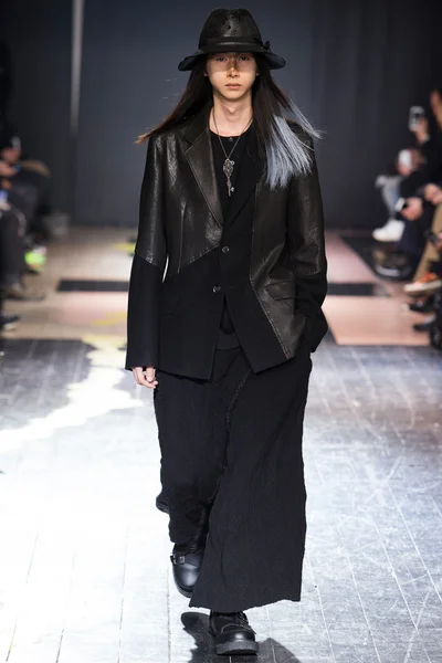 Look 23